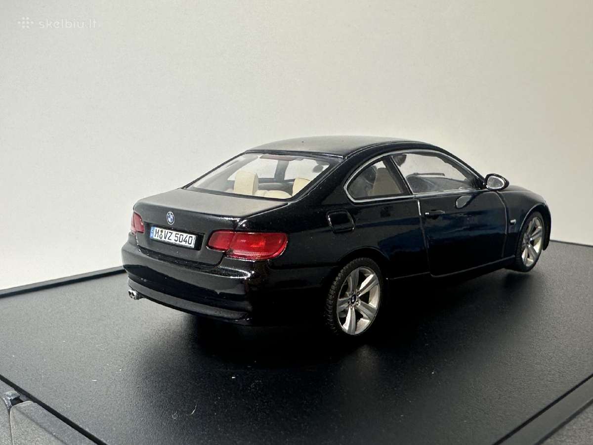 Bmw 3er Coupe E92 2006 juoda 1:43 Autoart - nuotraukos Nr. 7