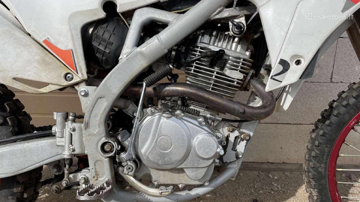 Krosinis 250cc - nuotraukos Nr. 9