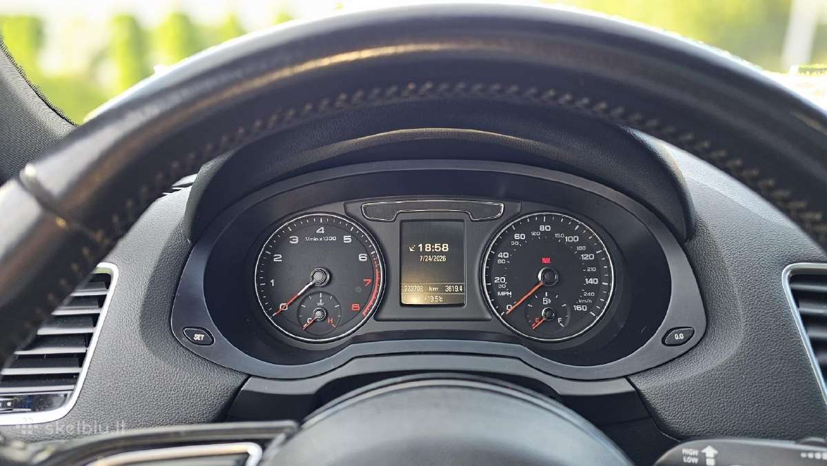 Audi Q3 2.0 benzinas - nuotraukos Nr. 15