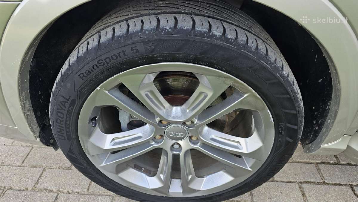 Audi Q3 2.0 benzinas - nuotraukos Nr. 21
