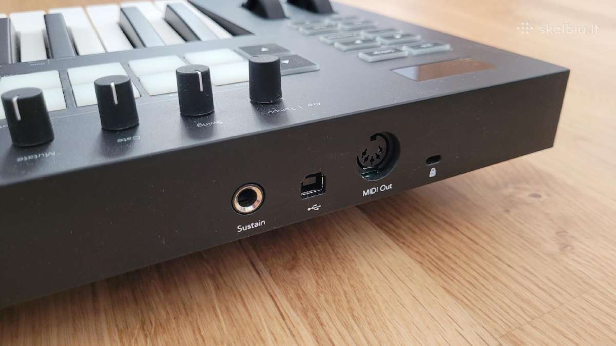 Novation Launchkey 61 Mk3 su klavišų stovu - nuotraukos Nr. 5