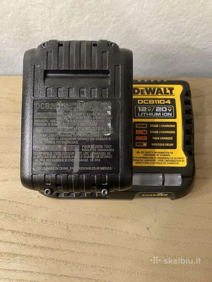 Dewalt kroviklis ir trys baterijos - nuotraukos Nr. 3