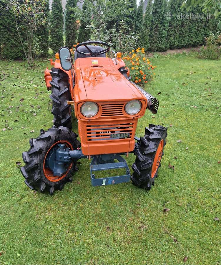Parduodu traktorių Kubota - nuotraukos Nr. 4