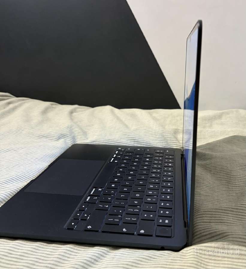 MacBook Air 13 M3 2024 8gb / 512gb, baterija 100% - nuotraukos Nr. 3