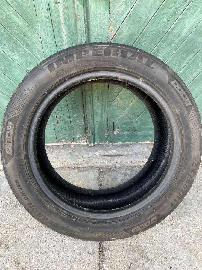 Padangos R17 225/50 - nuotraukos Nr. 4
