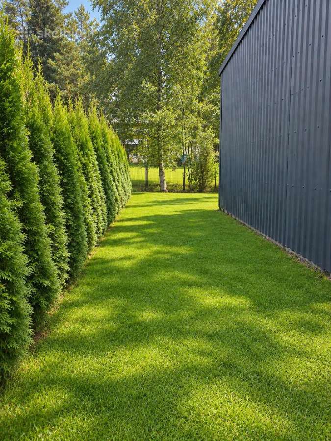 Jaukus namas gyvenimui su atskiru erdviu garažu - nuotraukos Nr. 3