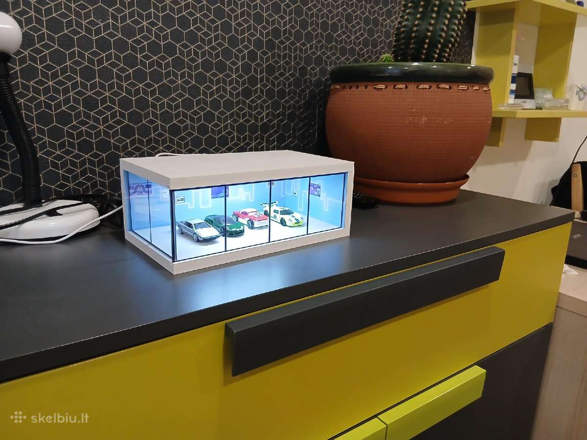 Švečianti LED vitrina-garažas - nuotraukos Nr. 2