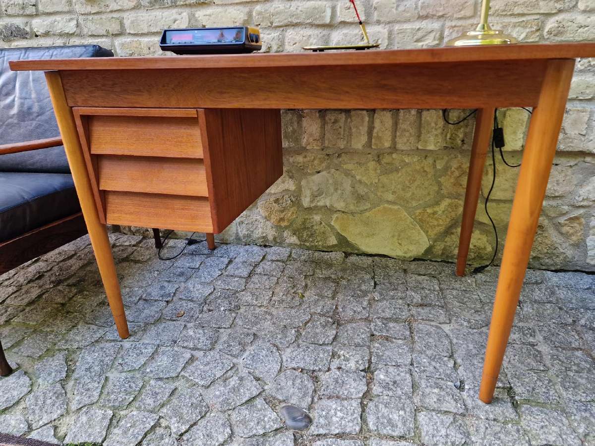 Vintažinis mid century tikmedžio darbo stalas - nuotraukos Nr. 20