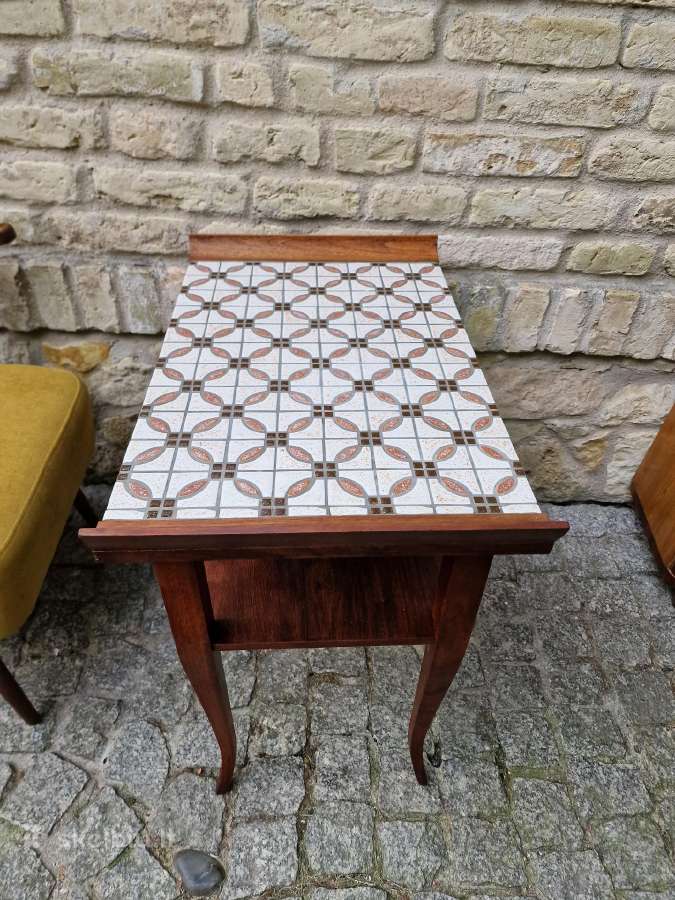 Vintažinė mid century raudonmedžio konsolė - nuotraukos Nr. 13