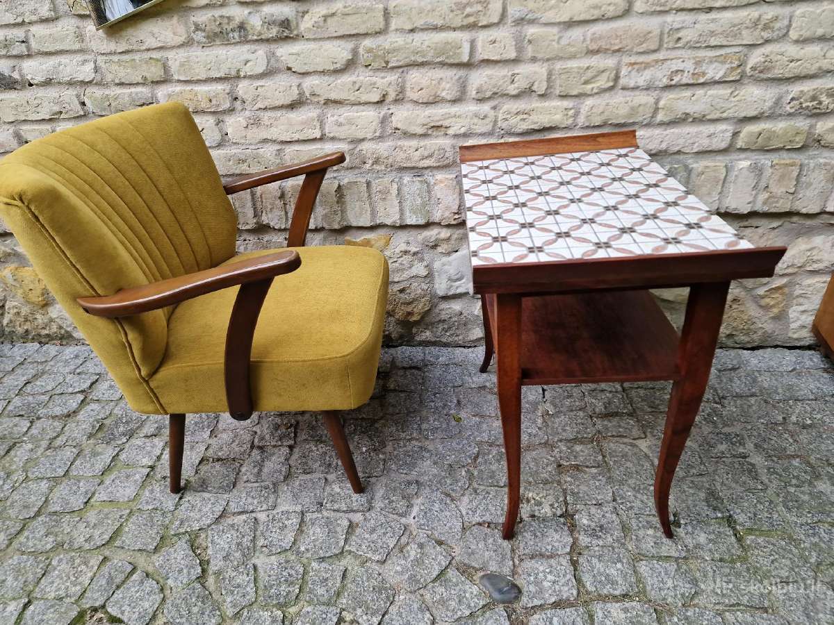 Vintažinė mid century raudonmedžio konsolė - nuotraukos Nr. 14