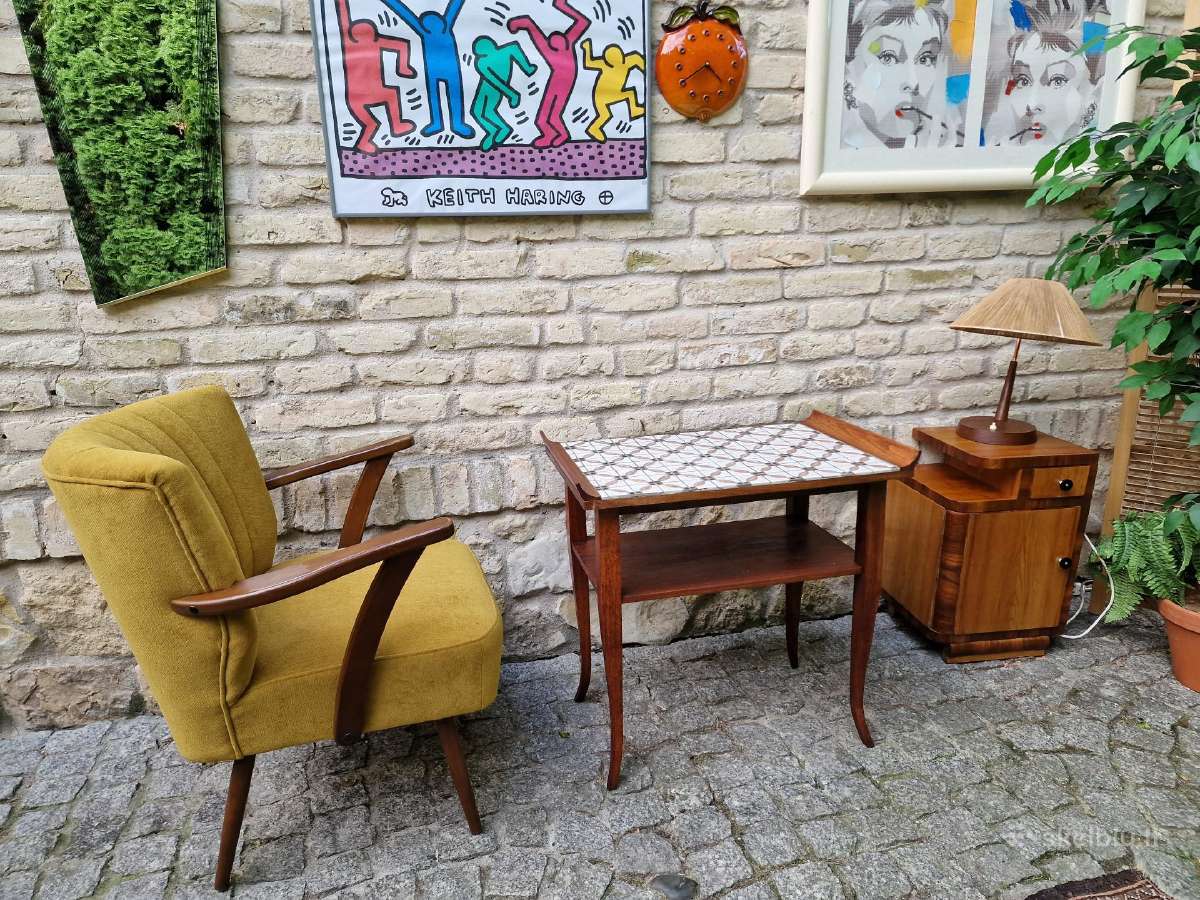 Vintažinė mid century raudonmedžio konsolė - nuotraukos Nr. 16