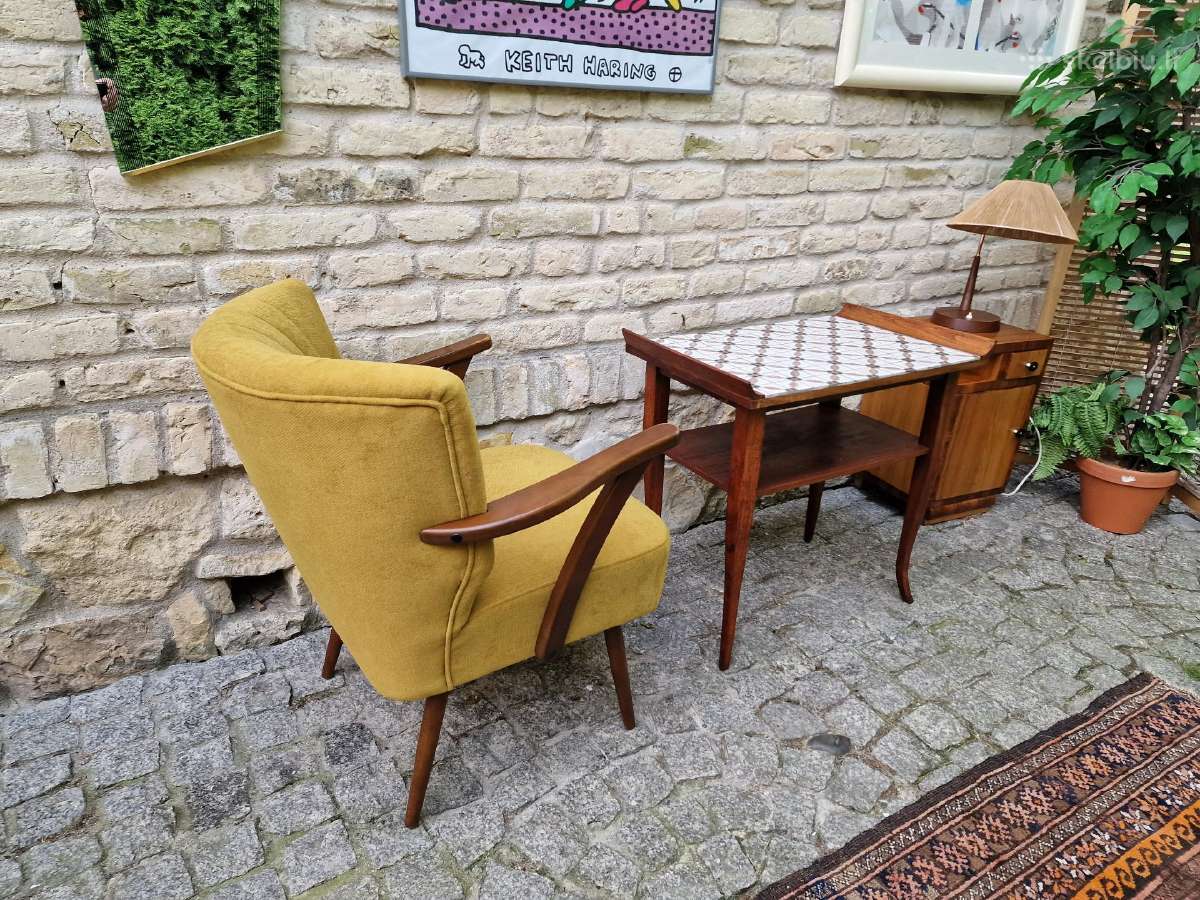 Vintažinė mid century raudonmedžio konsolė - nuotraukos Nr. 21