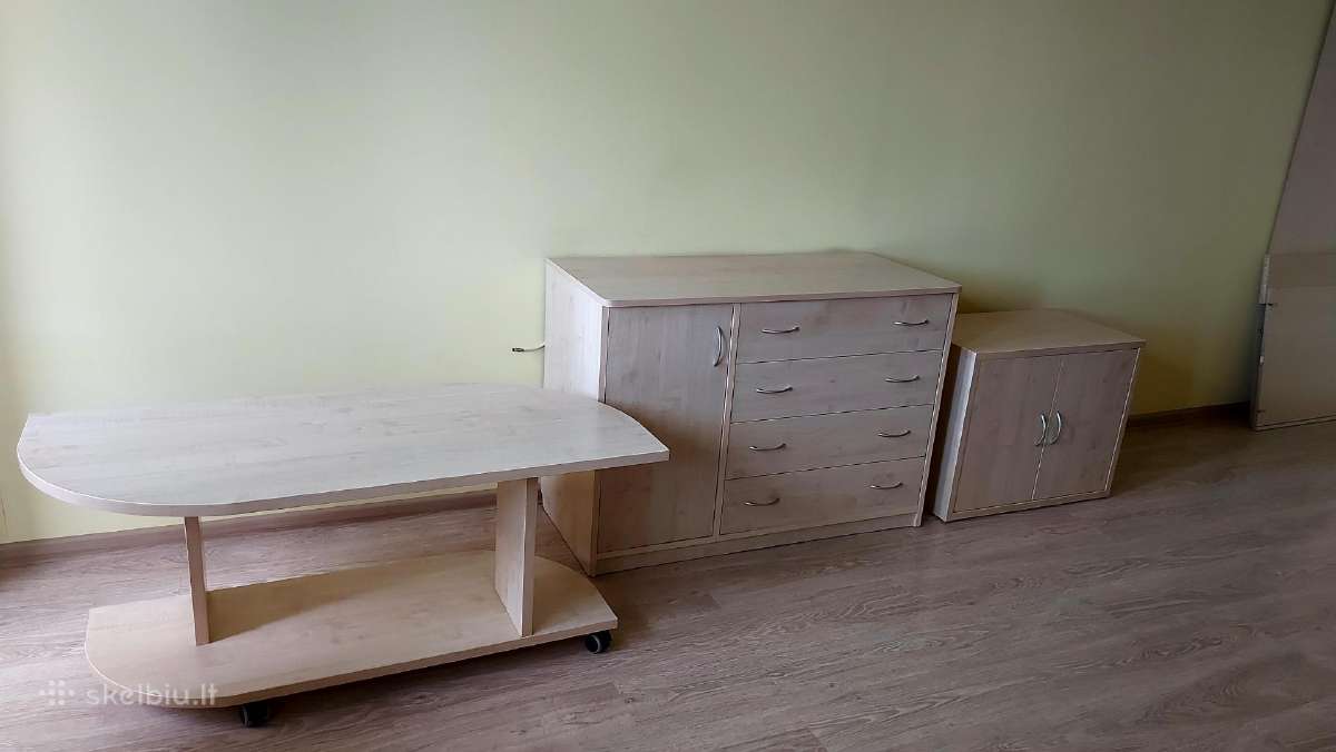 Mažesnė komodėlė šviesaus klevo spalvos - nuotraukos Nr. 4