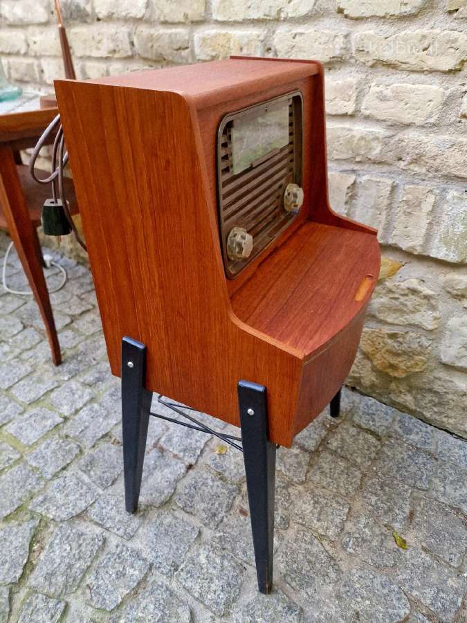 Vintažinė mid century tikmedžio radija su patefonu - nuotraukos Nr. 10