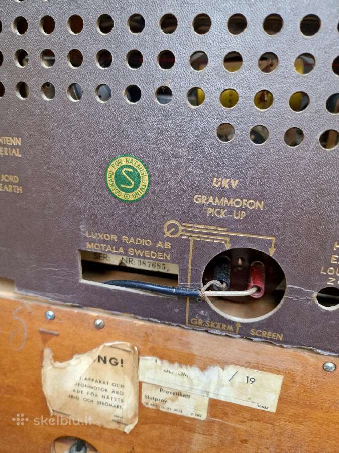 Vintažinė mid century tikmedžio radija su patefonu - nuotraukos Nr. 13