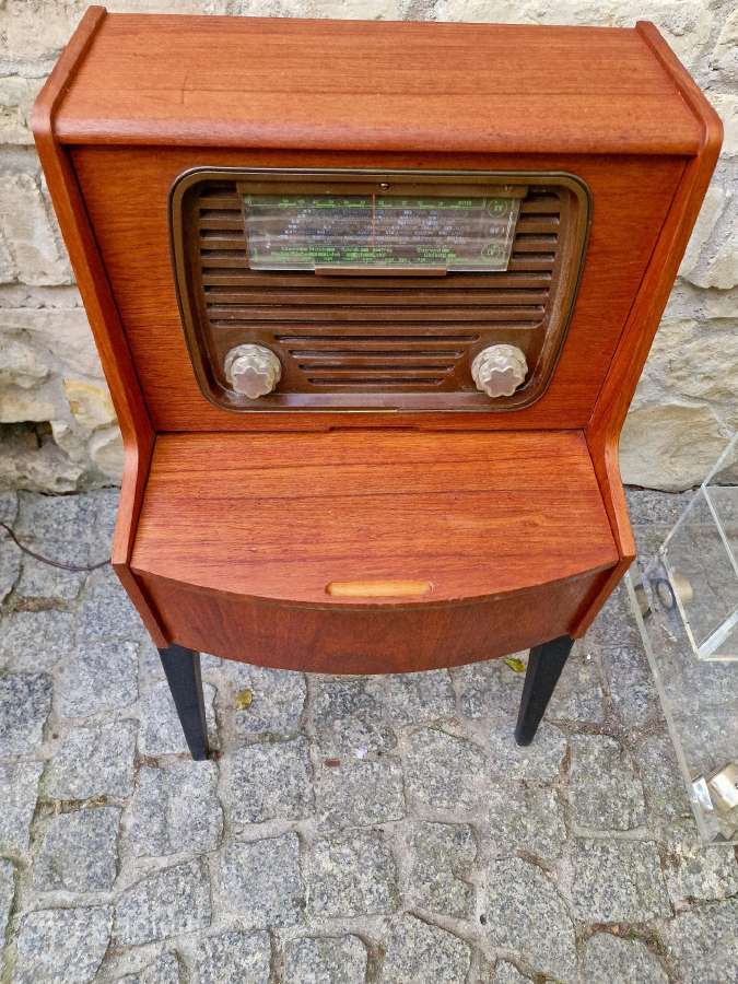 Vintažinė mid century tikmedžio radija su patefonu - nuotraukos Nr. 16