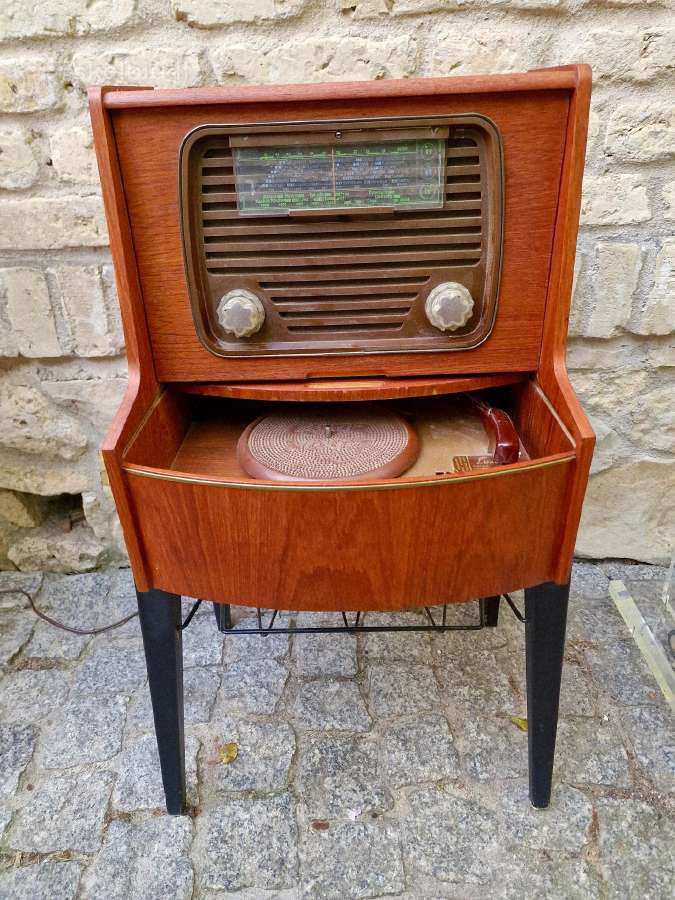 Vintažinė mid century tikmedžio radija su patefonu - nuotraukos Nr. 22