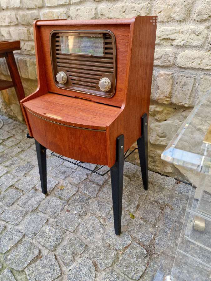 Vintažinė mid century tikmedžio radija su patefonu - nuotraukos Nr. 24