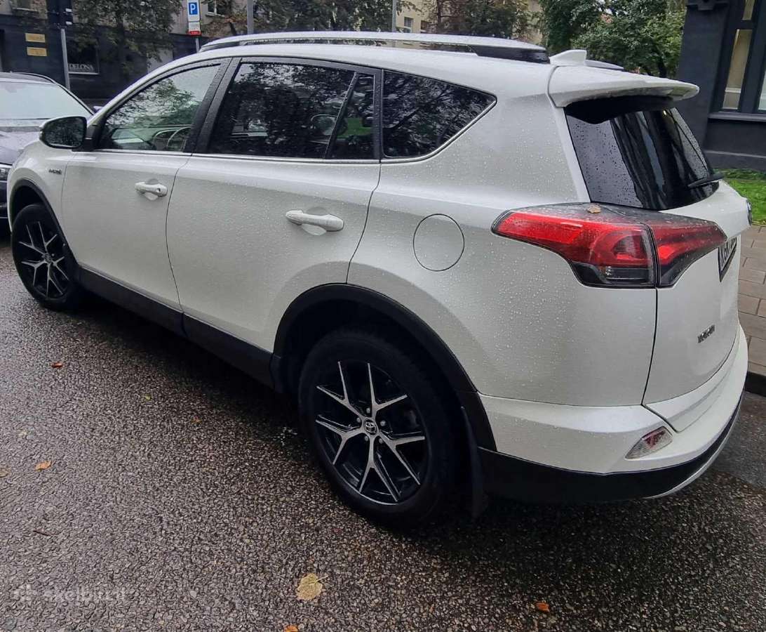 Toyota Rav4 - nuotraukos Nr. 4
