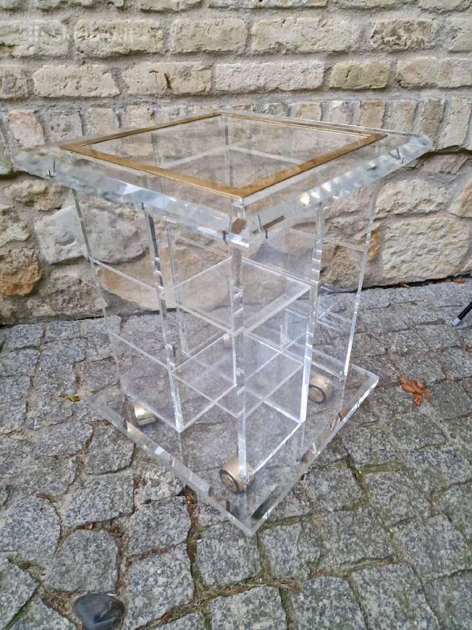 Vintažinis mid century poliakrilo staliukas - nuotraukos Nr. 2