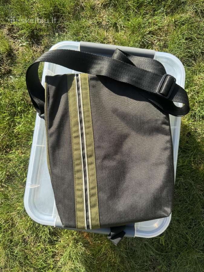 Crumpler rankinė su minkšta kišene kompiuteriui - nuotraukos Nr. 11