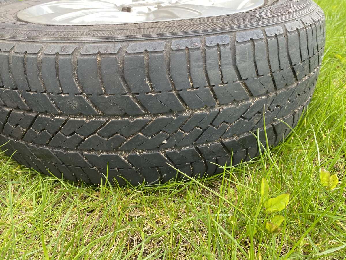 Ydh lieti ratlankiai su padangomis 175/65 R14 - nuotraukos Nr. 17