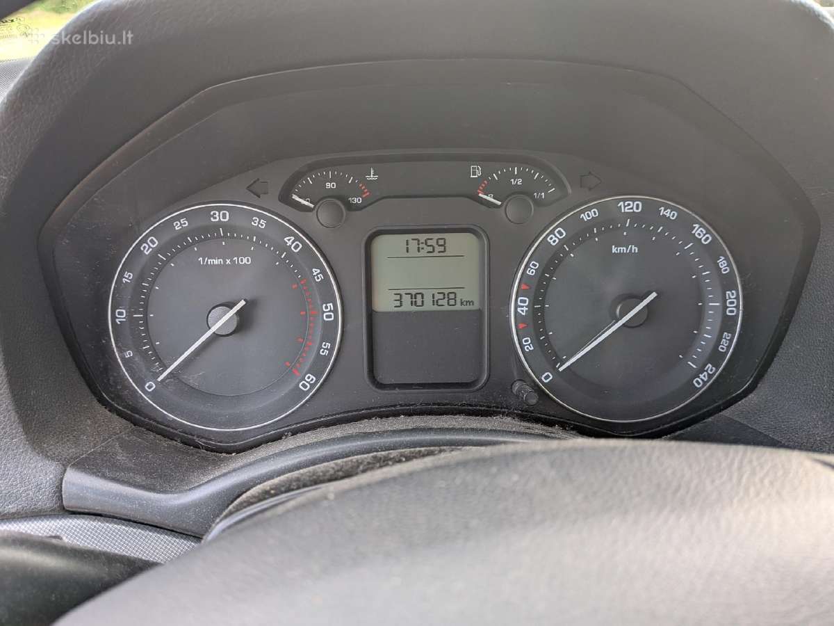 Skoda Octavia - nuotraukos Nr. 4