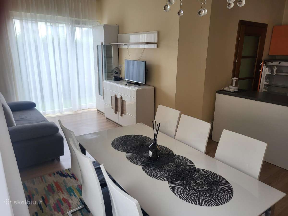 Butas su dvigubu garazu Užliedziuose - nuotraukos Nr. 2
