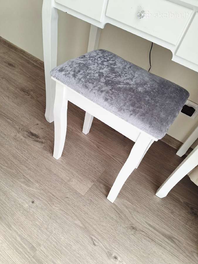Kosmetinis,grožio staliukas su kėde - nuotraukos Nr. 7