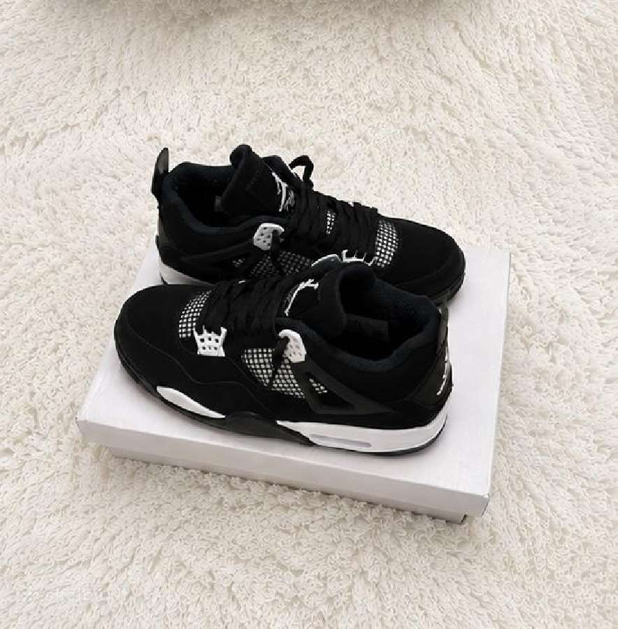 Jordan 4 - nuotraukos Nr. 3
