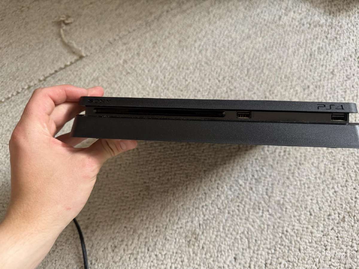Playstation 4 Slim 1tb - nuotraukos Nr. 4