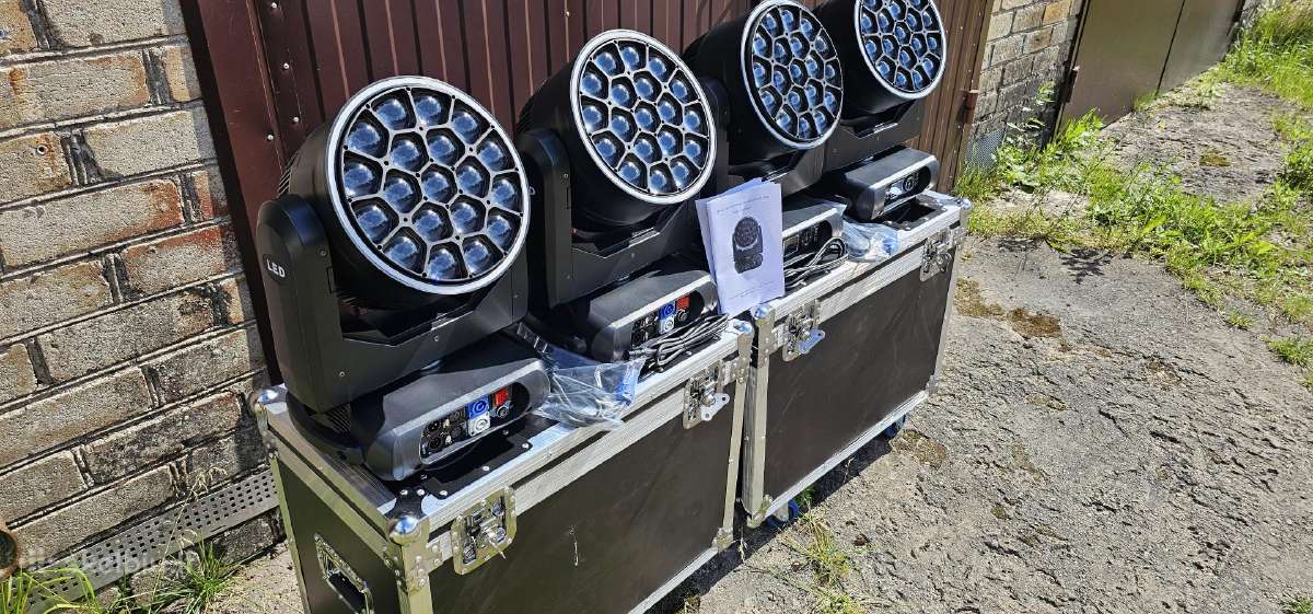 Apšvietimo galvos 19x40w 2vnt+ dėzė - nuotraukos Nr. 3