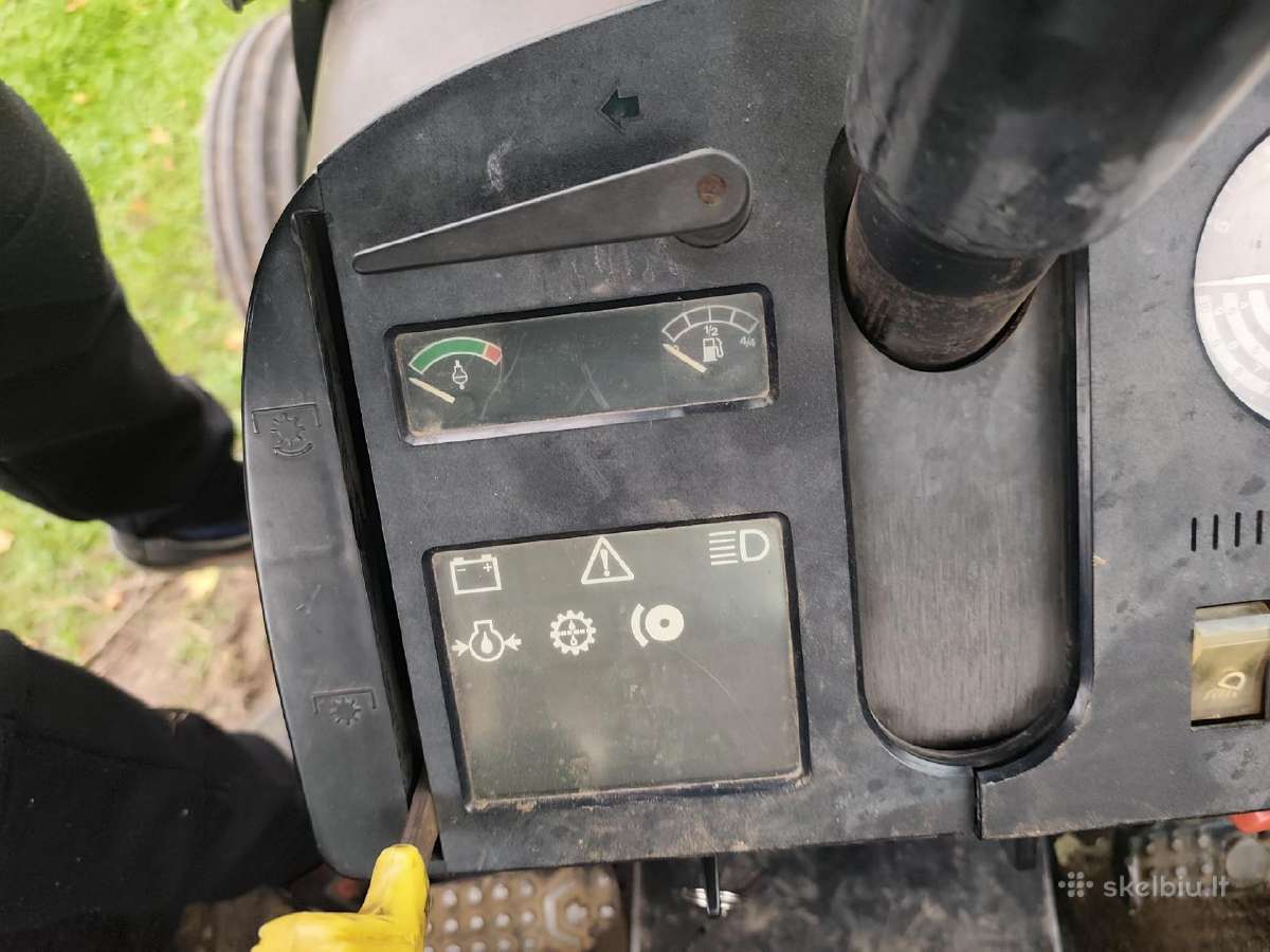 Traktorius John Deere 2250 - nuotraukos Nr. 7