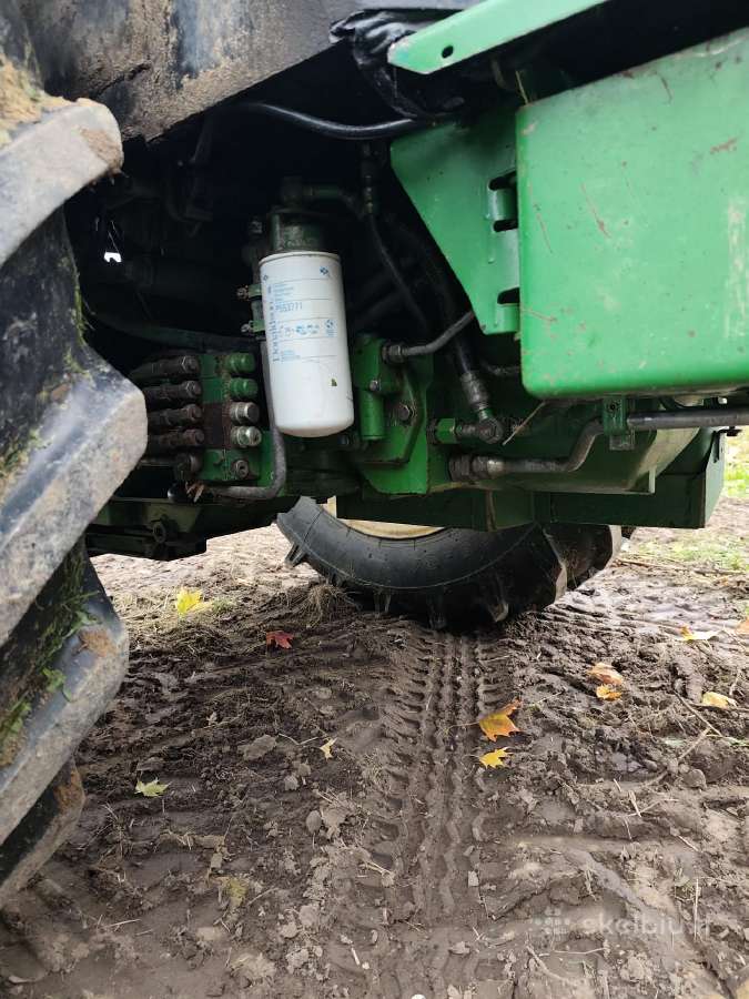 Traktorius John Deere 2250 - nuotraukos Nr. 12