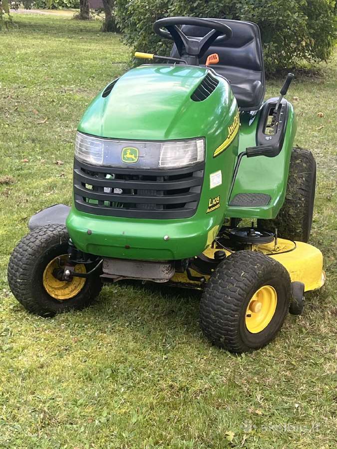 Sodo traktoriukas John Deere L105 Skubiai - nuotraukos Nr. 2