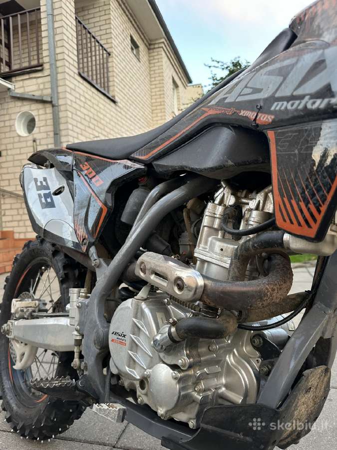 Asix 300cc - nuotraukos Nr. 8