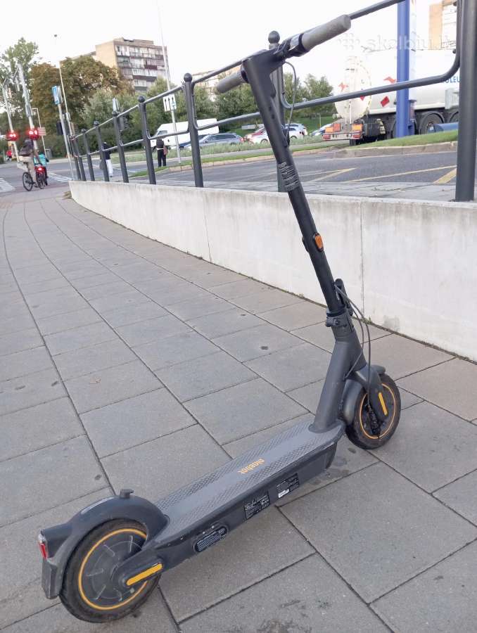 Su dokumentais Ninebot max G30, 38km/h važiuoja - nuotraukos Nr. 2