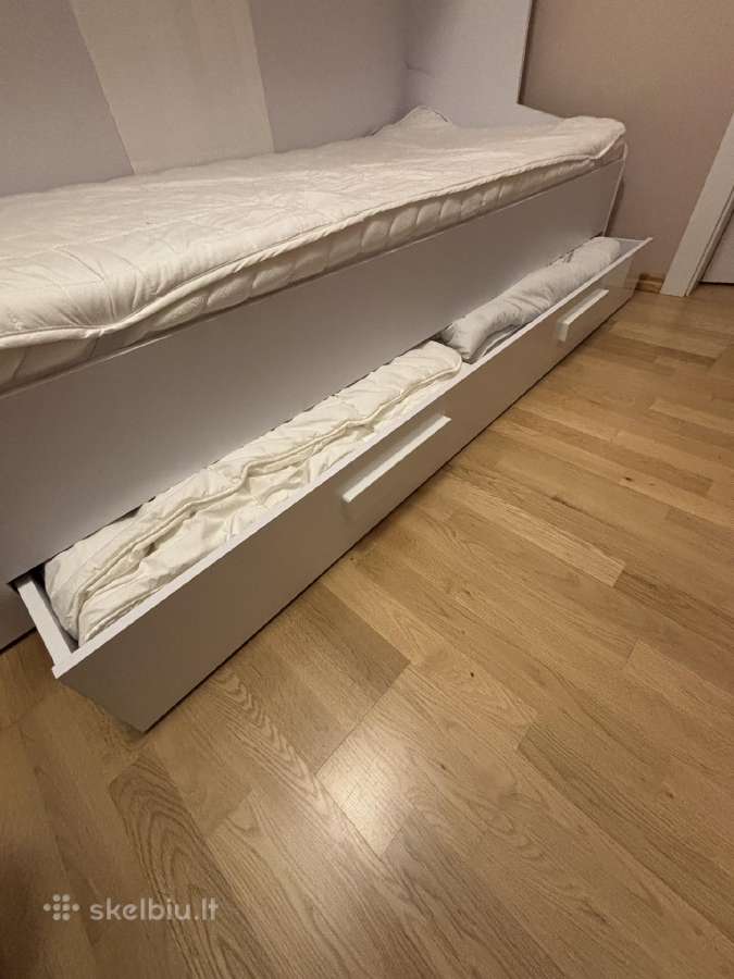 Dviaukštė lova su laipteliais - nuotraukos Nr. 4