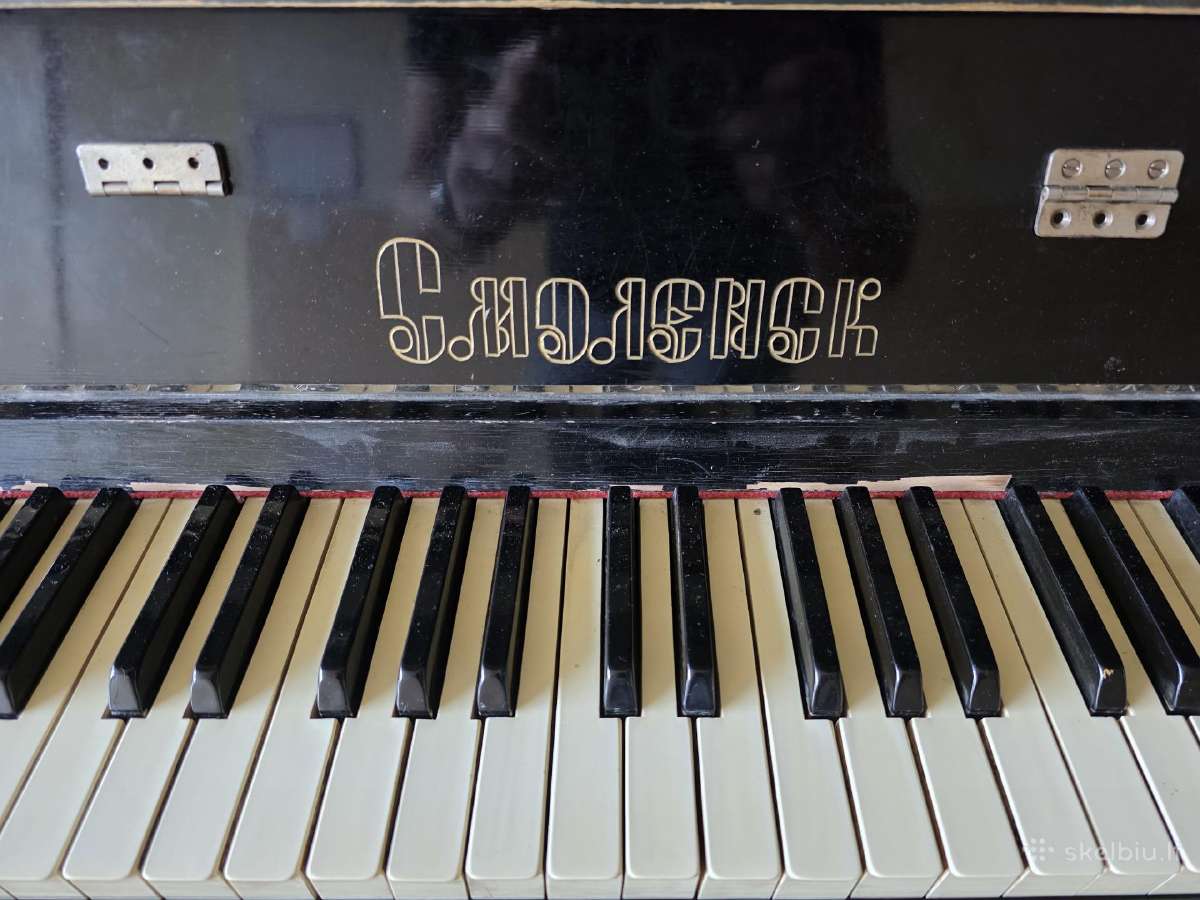 Senovinis sovietmečio pianinas Smolensk - nuotraukos Nr. 2