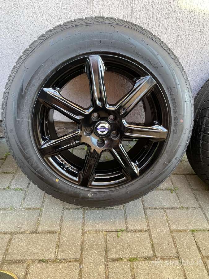 R18 lieti ratlankiai su žieminėmis padangomis - nuotraukos Nr. 4