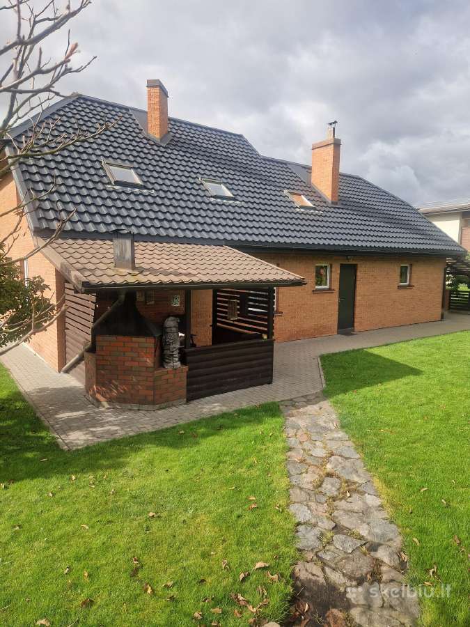 Namas miesto centre prie upės - nuotraukos Nr. 4