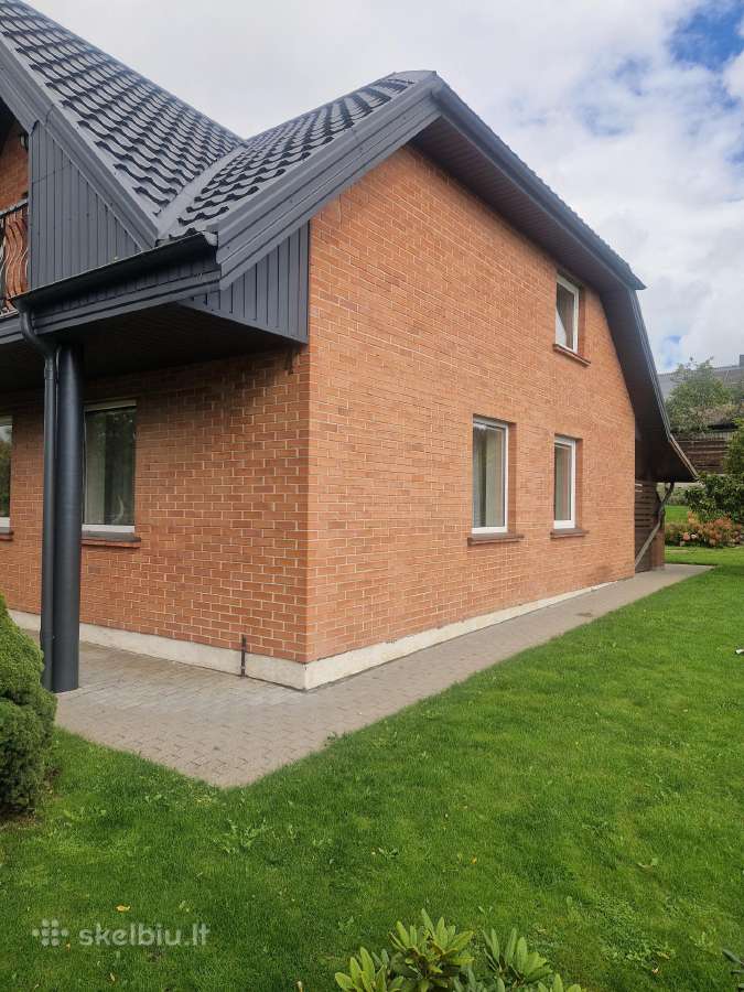 Namas miesto centre prie upės - nuotraukos Nr. 6