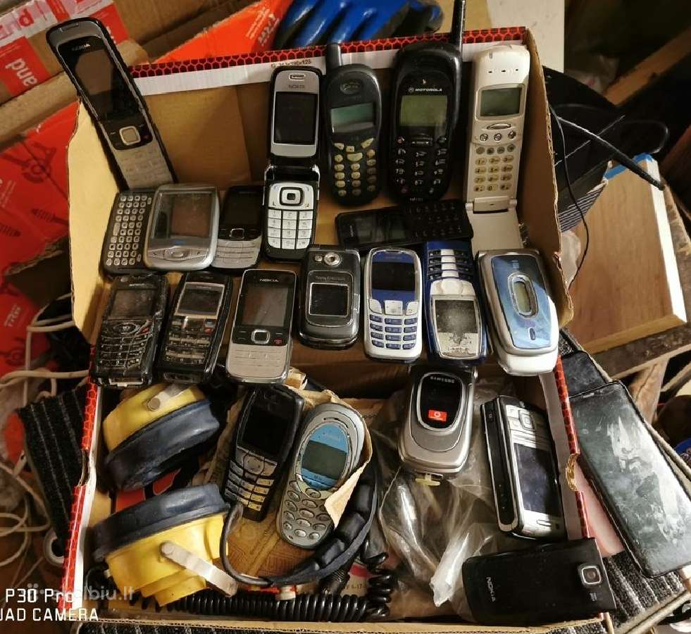 Mobilūs telefonai - nuotraukos Nr. 3
