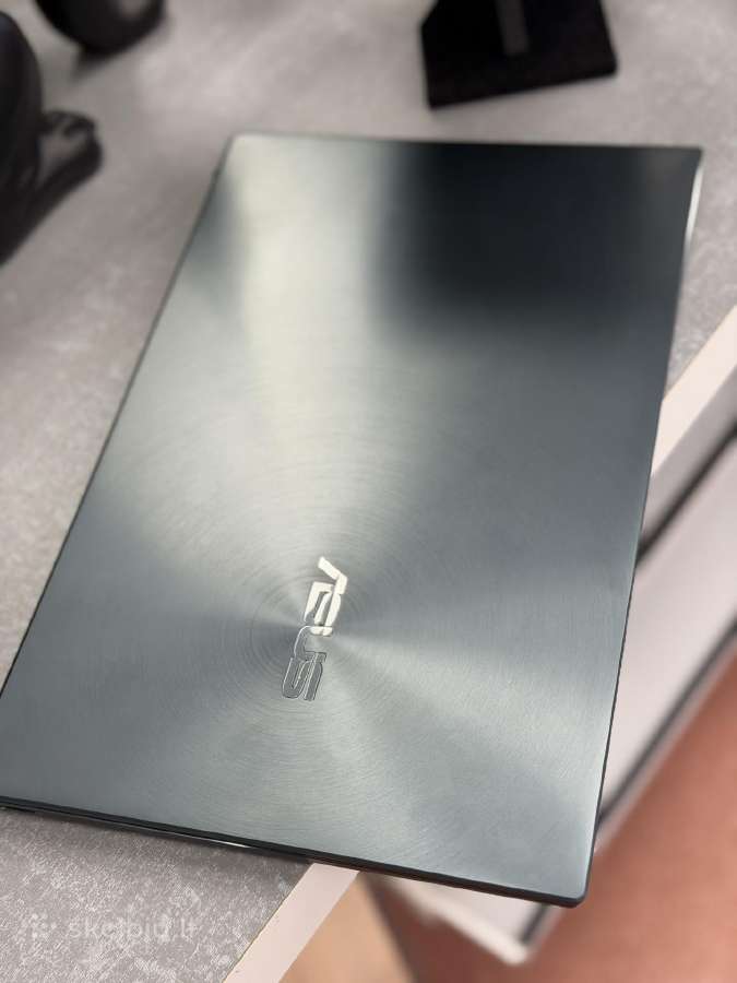 Asus Zenbook - nuotraukos Nr. 3