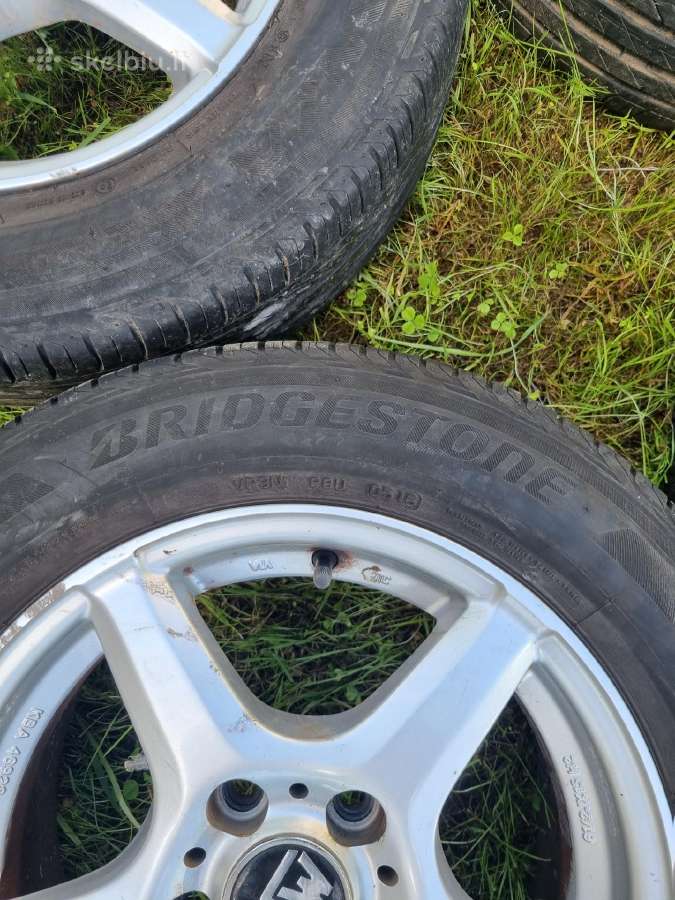 Volvo ford mazda R15 lieti ratai su padangomis - nuotraukos Nr. 6