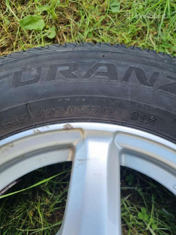 Volvo ford mazda R15 lieti ratai su padangomis - nuotraukos Nr. 10