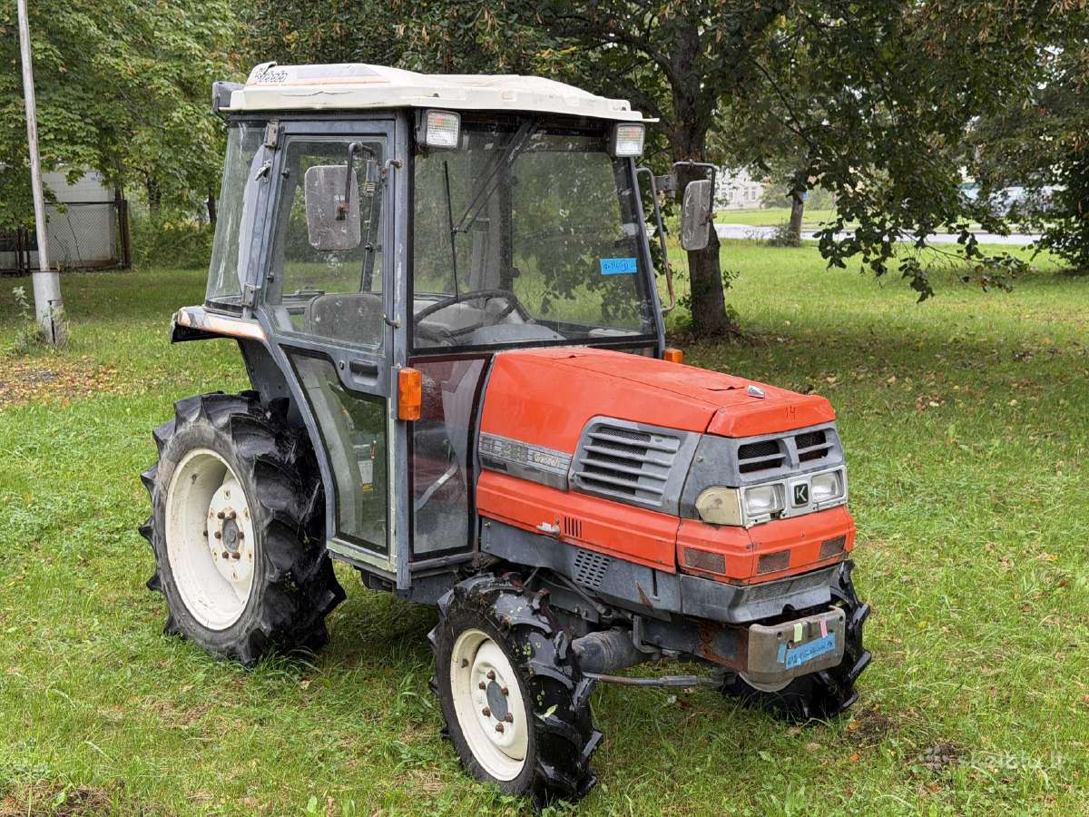 Traktorius Kubota Gl268d su kabina - greitaeigis! - nuotraukos Nr. 3