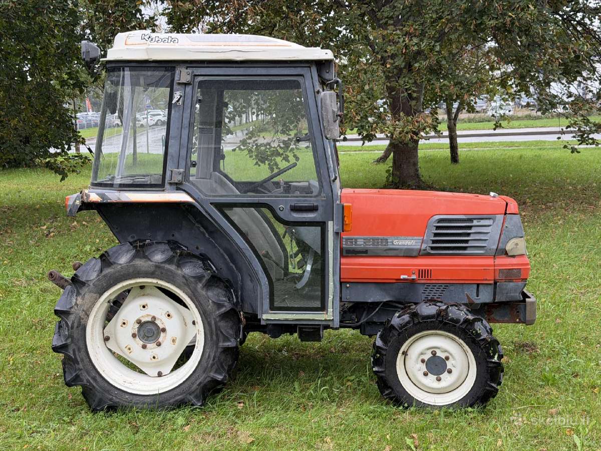 Traktorius Kubota Gl268d su kabina - greitaeigis! - nuotraukos Nr. 4