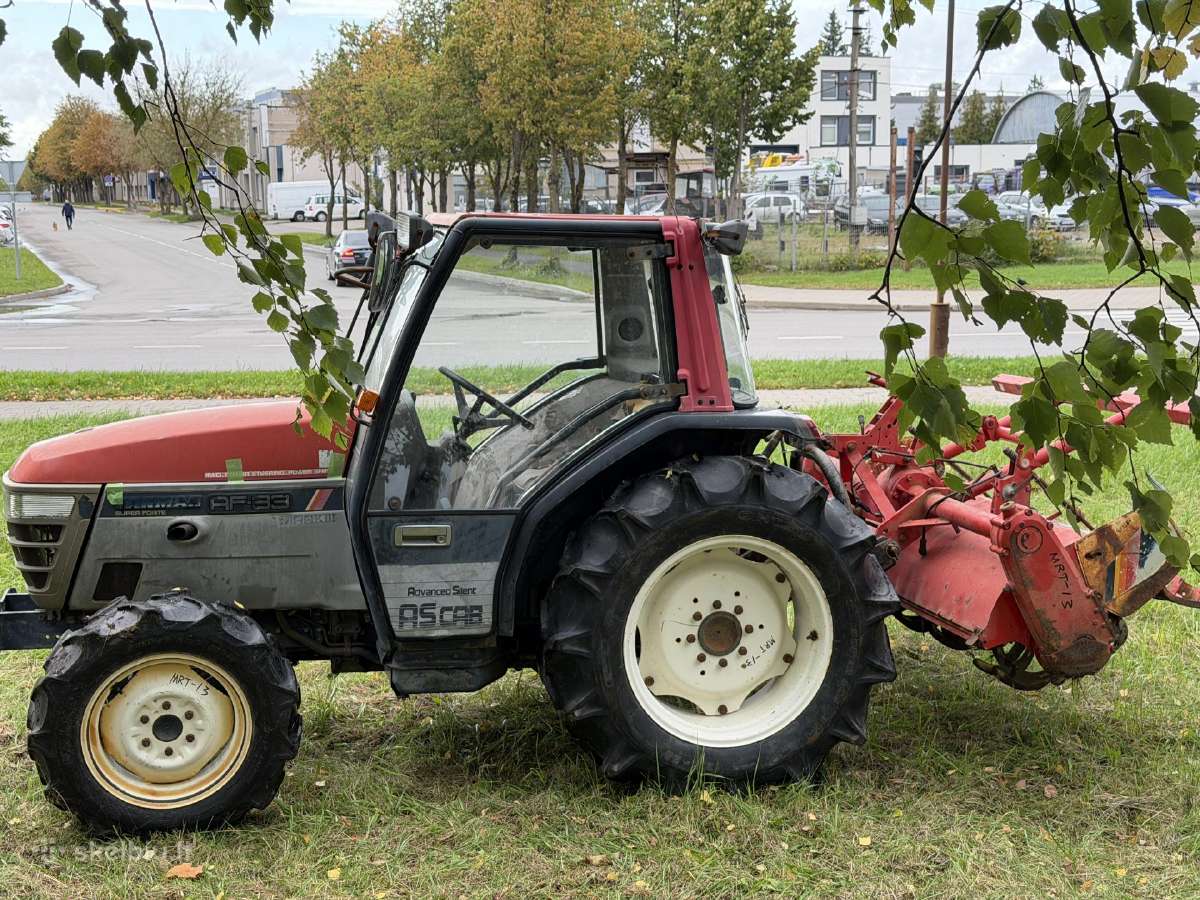 Traktorius Yanmar Af-33 su kabina (33 Ag) - nuotraukos Nr. 4