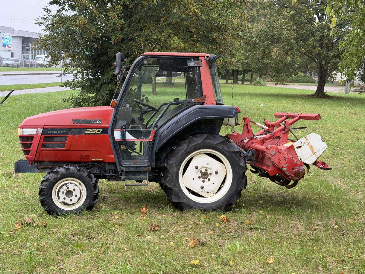 Traktorius Yanmar Af-250 su kabina (25 Ag) - nuotraukos Nr. 2